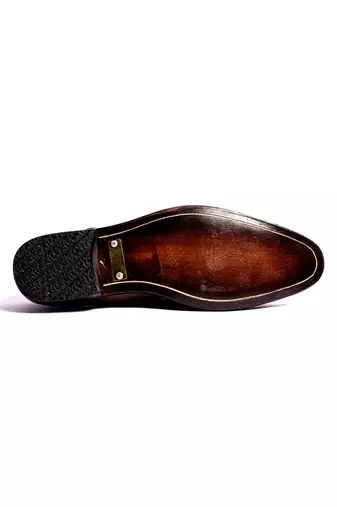 Brown solid loafers
