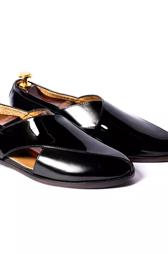 Black solid Sandals
