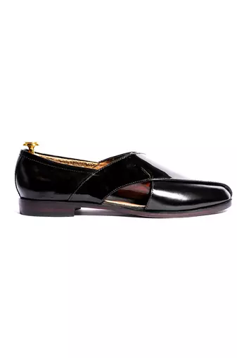 Black solid Sandals
