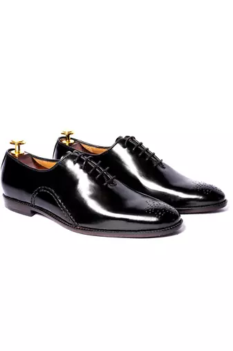 Black solid oxford shoes