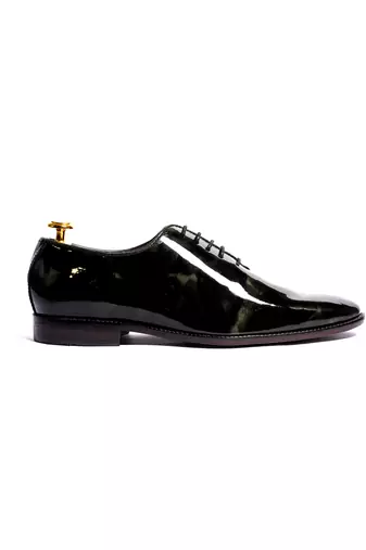 Black solid oxford shoes