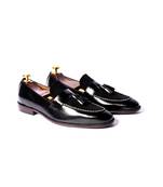 Black solid loafers