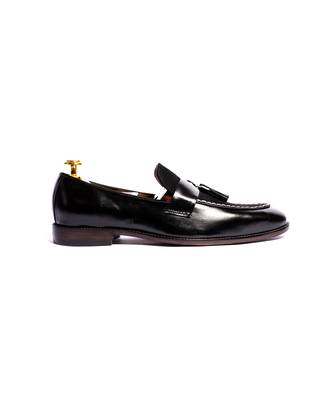 Black solid loafers 4