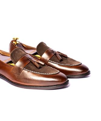 Brown solid loafers 2