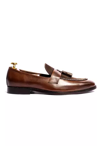 Brown solid loafers