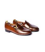 Brown solid loafers