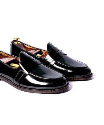 Green solid loafers 2