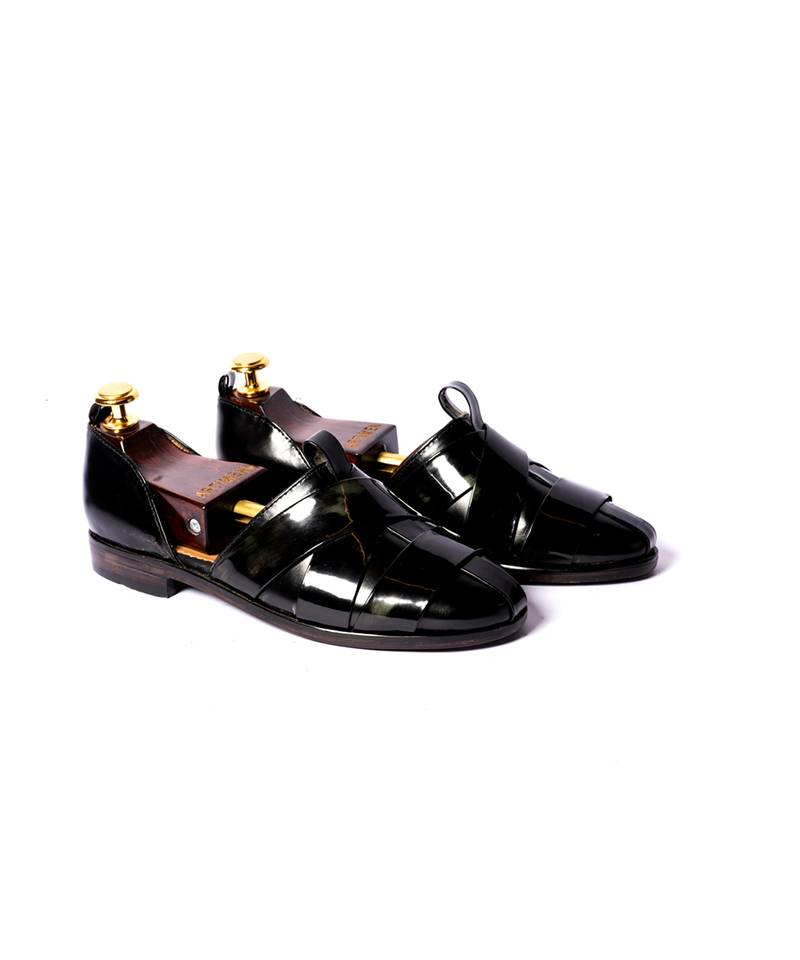 Black solid Sandals