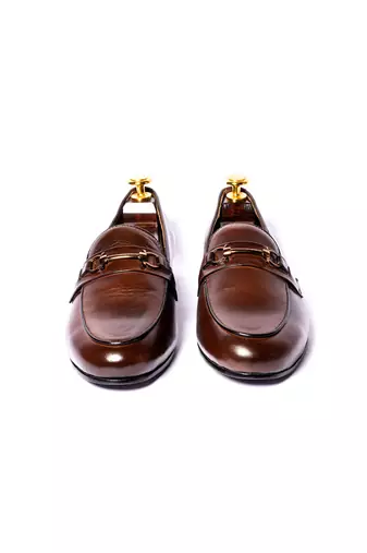 Brown solid loafers