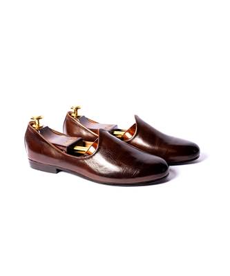 Brown solid Juttis 1