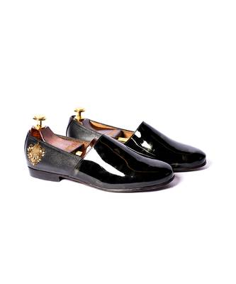 Black solid loafers 1
