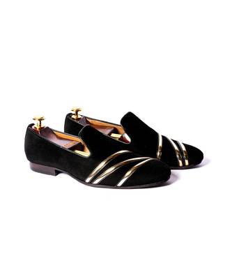 Black solid loafers 1