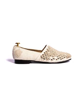 White woven shoes for men 4