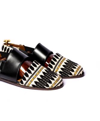 Black woven sandals 2