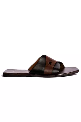Black solid flats