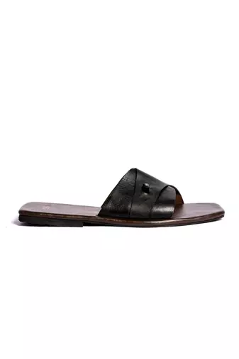 Black solid flats