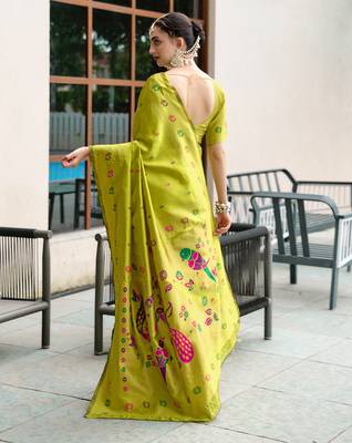 Light green floral butti silk blend zari weaving paithani saree 4