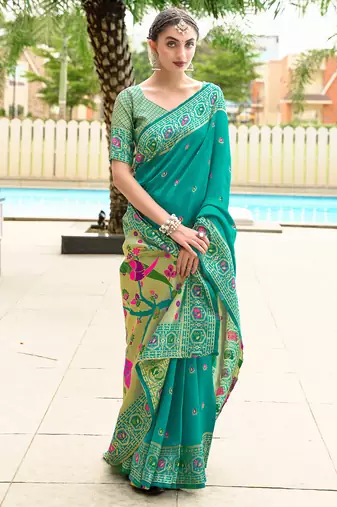 Green floral butti silk blend zari weaving paithani saree