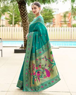 Green floral butti silk blend zari weaving paithani saree 4