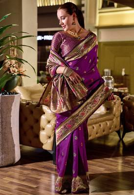 Purple peacock butti silk blend zari weaving paithani saree 4