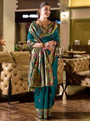 Deep teal peacock butti silk blend zari weaving paithani saree 4