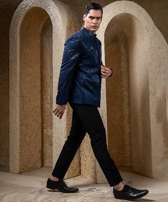 Blue embroidered cotton bandhgala suit 3