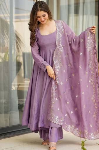 Onion color smart and ethnic readymade kurta set for casual and formal looks