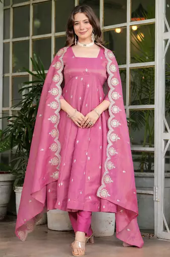 Pink color smart and ethnic readymade kurta set for casual and formal looks