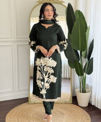 Green color smart and ethnic readymade kurta set for casual and formal looks 1
