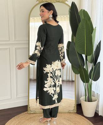 Green color smart and ethnic readymade kurta set for casual and formal looks 2