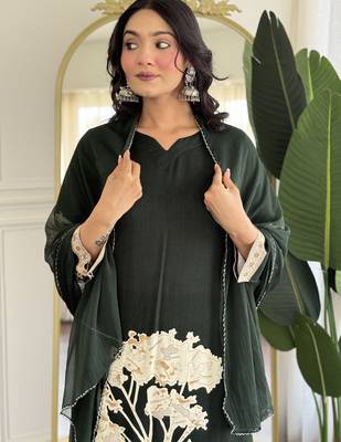 Green color smart and ethnic readymade kurta set for casual and formal looks 3