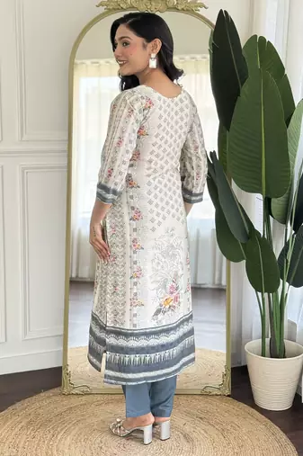 Off white color smart and ethnic readymade kurta set for casual and formal looks