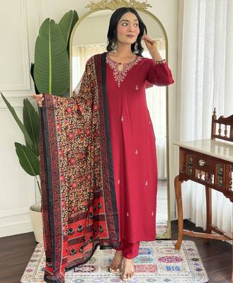 Pink color smart and readymade kurta set for and formal looks 1