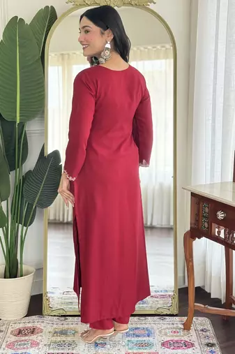 Pink color smart and readymade kurta set for and formal looks