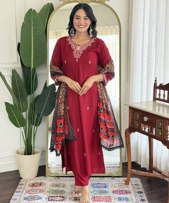 Pink color smart and readymade kurta set for and formal looks 3