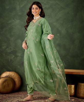 Green color smart silk blend embroidery ceremonial kurta set 5