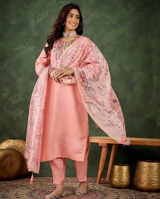 Pink color smart silk blend embroidery ceremonial kurta set 4