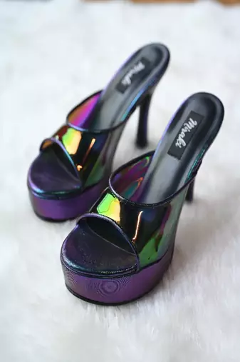 Holographic high platform slides.