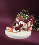 Printed kolhapuri with block heels