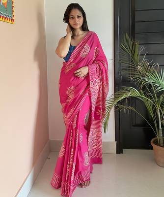 Pink hand block printed mul cotton saree with printed blouse 4