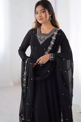 Black Flowy Kurti Set with Dupatta