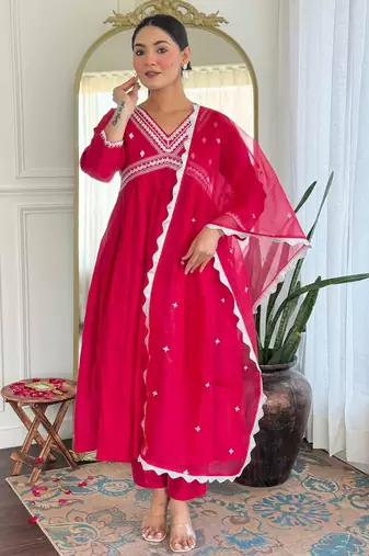 Pink embroidery chanderi silk aaliya cut kurta set with organza dupatta for women