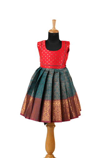 Girls ramar green senkandhal  pattu pavadai frocks
