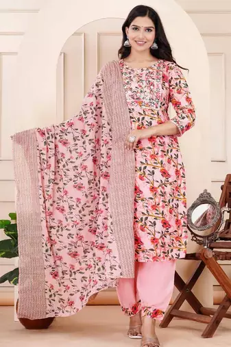 Blush Pink Embroidered Floral Kurta Set With Dupatta