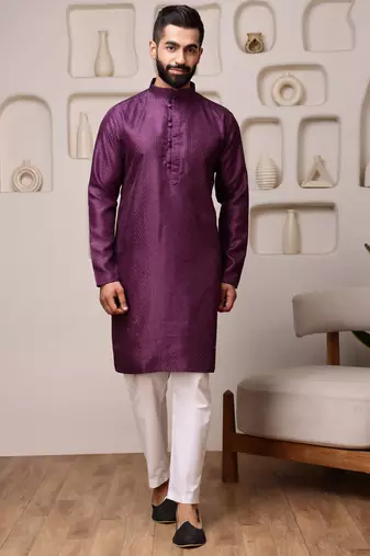 Men wine kurta in cotton blend with sequin pattern work finish