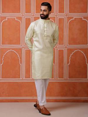 Men green kurta in cotton blend with vertical sequin embroidery 2