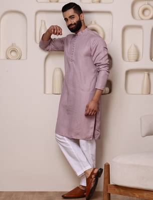 Men pink cotton blend kurta with sequin embroidery detailing 4