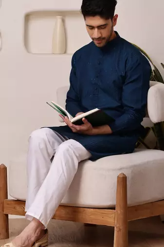 Men blue cotton blend kurta with vertical sequin embroidery