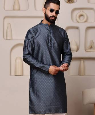 Men grey silk blend kurta with textured jacquard pattern finish 4