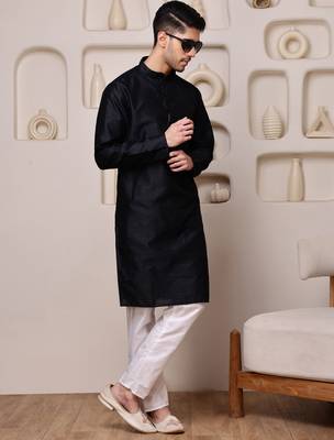 Men black silk blend kurta with textured jacquard pattern finish 4